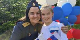 Сердце в цветах триколора: юные выборжцы встретились в Монрепо