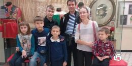  Будни и праздники большой семьи