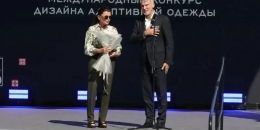 Награда за поддержку фронта: Константин Патраев вручил медаль Ирине Дрозденко