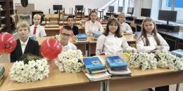 В Высоцкой школе отметили День знаний