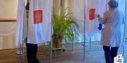 Выборжцы активно голосуют: на участке №244 с самого утра оживленно